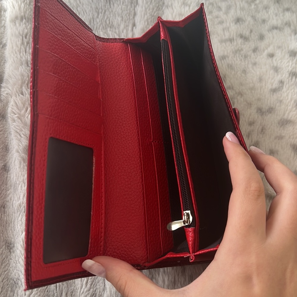 Ladies Wallet - Picture 2 of 2